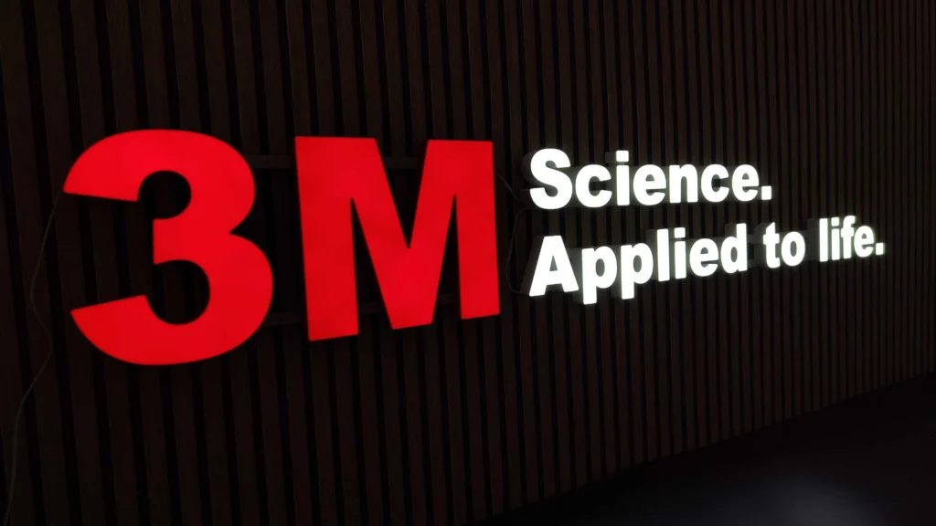 3D Frontlit-letters in rood en wit